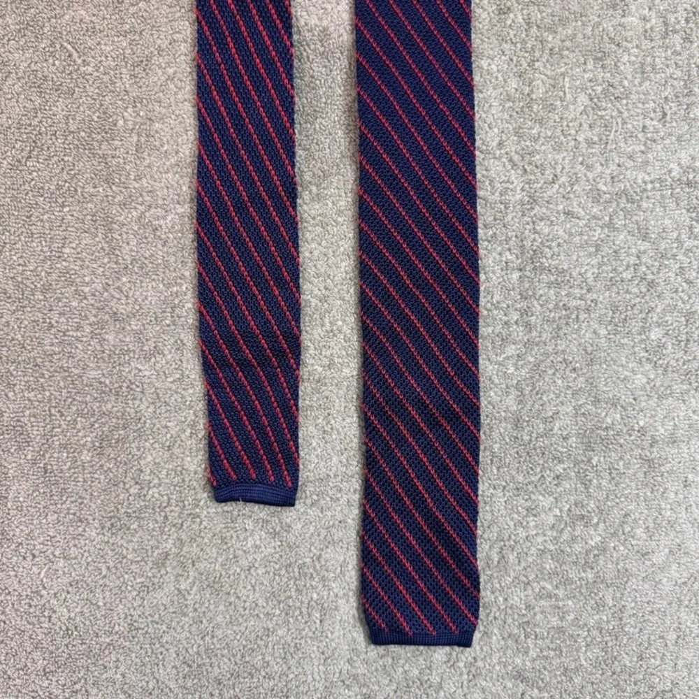G/FORE Mens Knit Silk Tie Navy Blue Red Diagonal Stripe Square Bottom 56 Inch